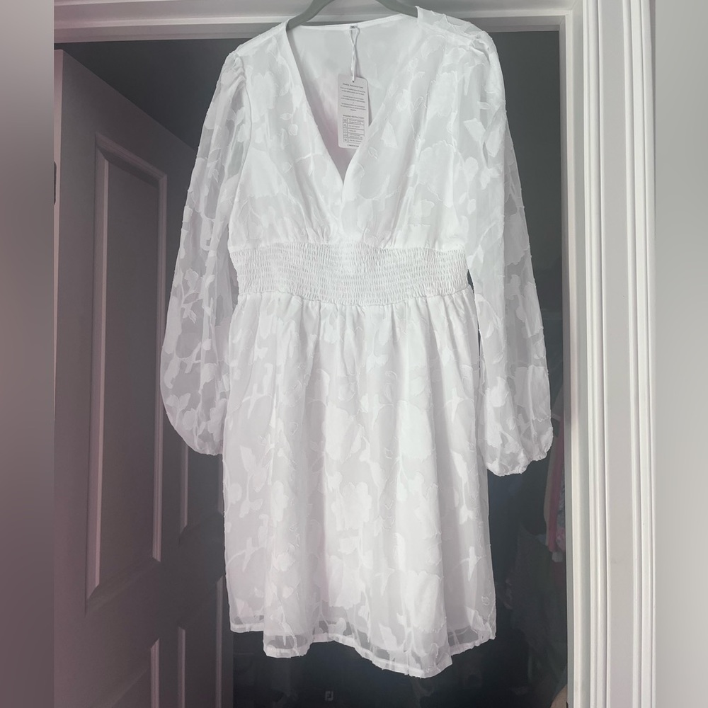NWT White Long Sleeve Dress